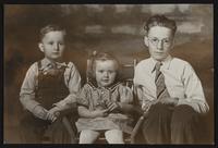 Ernest Hauylicek children (Ernest, Richard, Evelyn)