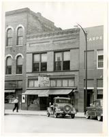 Orvil Hixon Studio, Massachusetts St.
