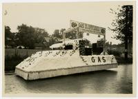 Gas Company float (75th Anniversary Historic Parade)