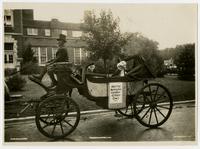 Martha Washington Candies/Green Owl (75th Anniversary Historic Parade)