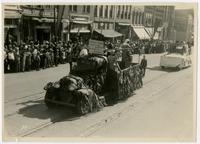Living Emblems of Kansas Pioneer Ideals float (75th Anniversary Historic Parade)