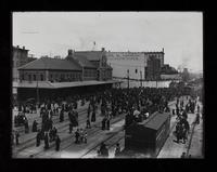 Soldiers leaving for Cuba