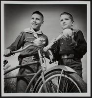 Weather warming trend - (L to R) Mike Jones and Jimmie Dicker.