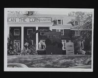 Phi Psi house decorated for Homecoming